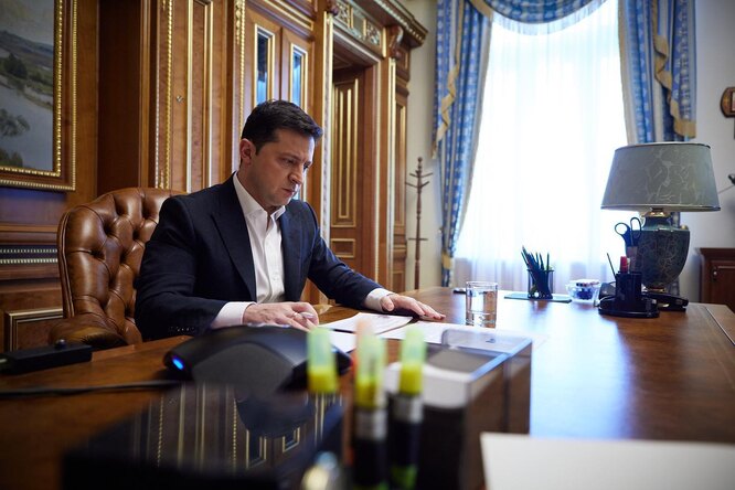 «Гибнут лучшие люди»: Зеленский призвал Европу не оставлять Украину «одинокой»