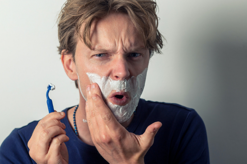 Раздражение после бритья: от чего возникает и как избежать